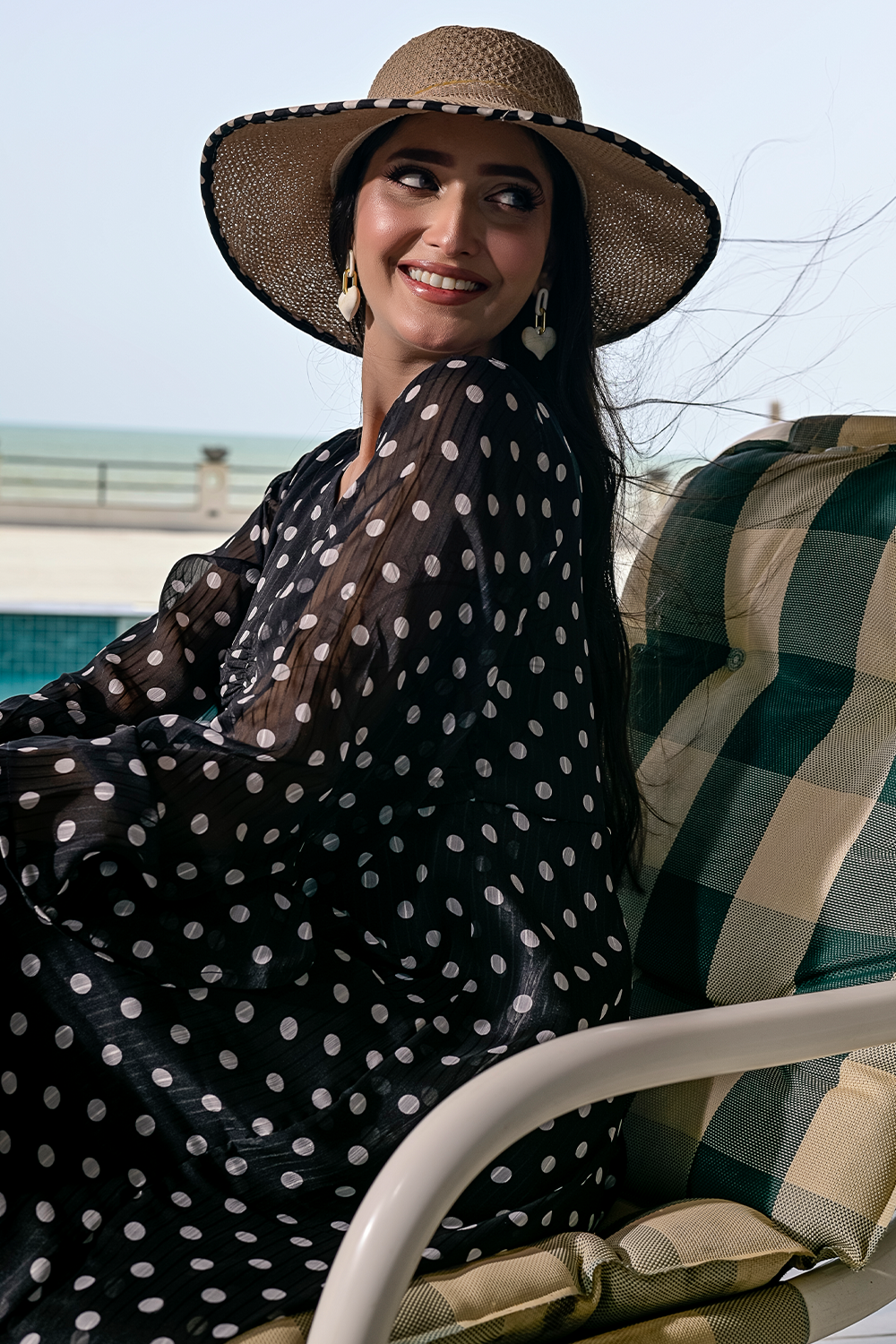 Noir Polka Grace